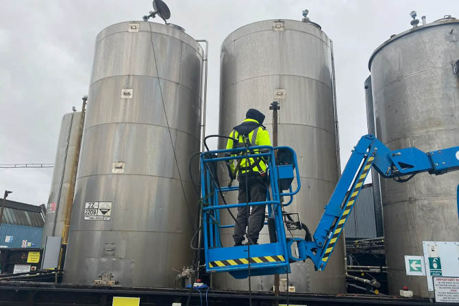 Industrial Tank Cleaning